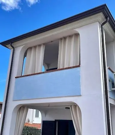 La Stella Marina - بيت للعطل *
